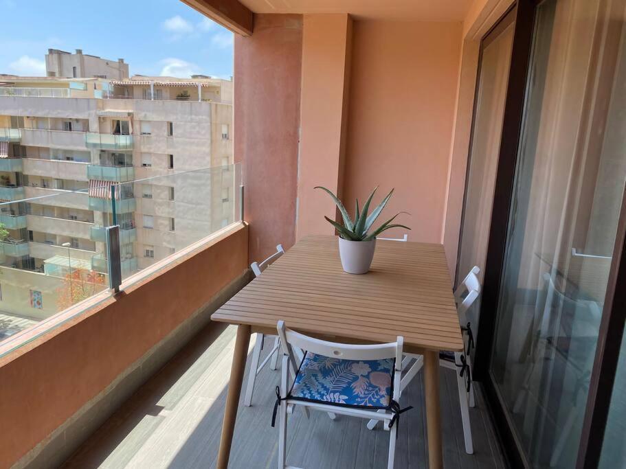 Precioso Alojamiento En La Mejor Zona De Malaga Bagian luar foto