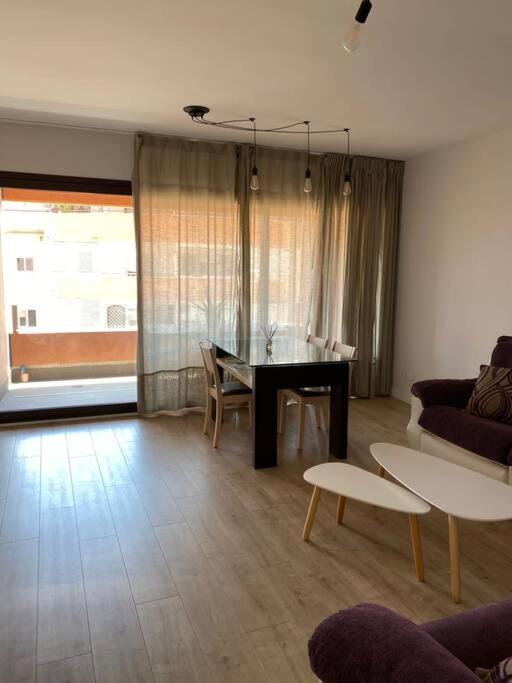 Precioso Alojamiento En La Mejor Zona De Malaga Bagian luar foto